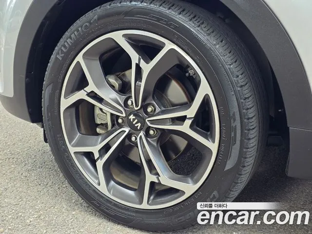 Kia Sportage — фото 5