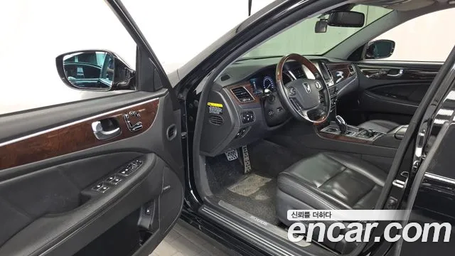 Hyundai Equus — фото 10