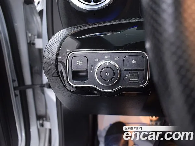 Mercedes-Benz A-Class — фото 14
