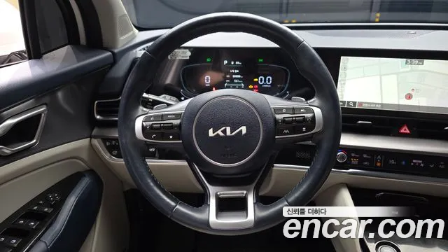 Kia Sportage — фото 13