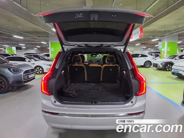 Volvo XC90 — фото 20