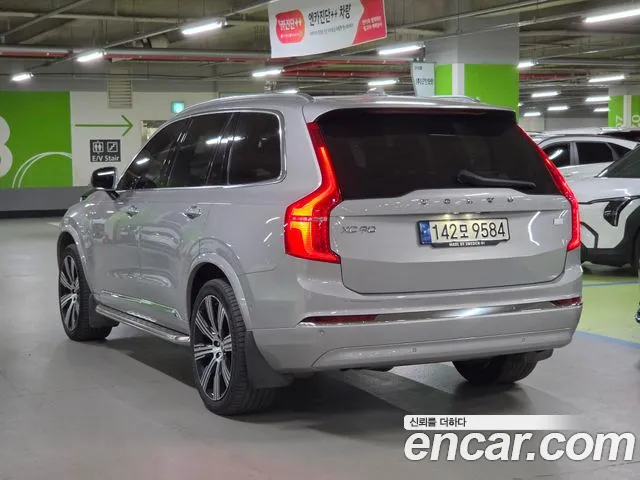 Volvo XC90 — фото 6