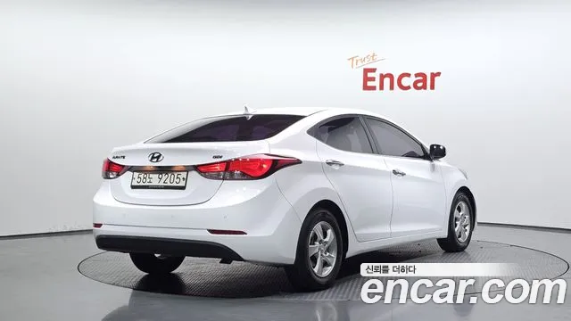 Hyundai Avante — фото 1