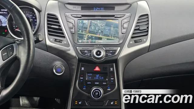 Hyundai Avante — фото 16