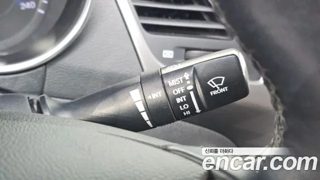 Hyundai Avante — фото 19