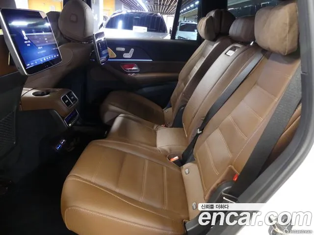 Mercedes-Benz GLS-Class — фото 16