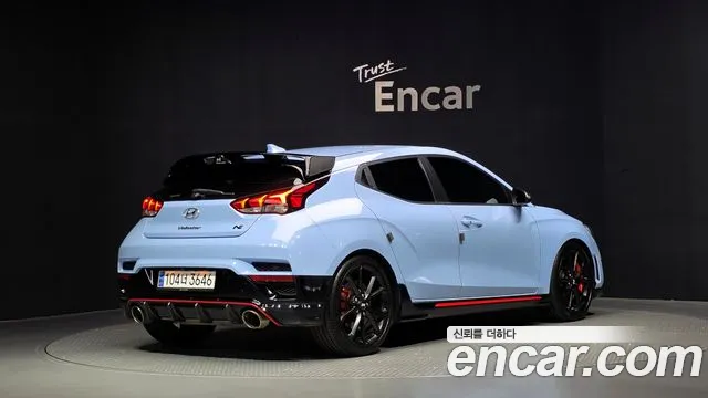 Hyundai Veloster — фото 2