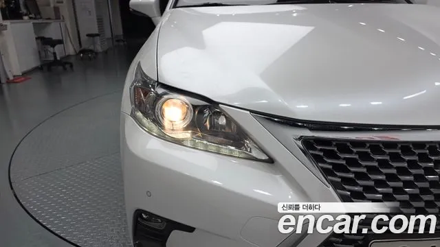 Lexus CT200h — фото 22