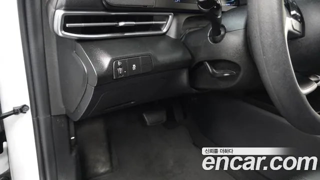 Hyundai Avante — фото 17