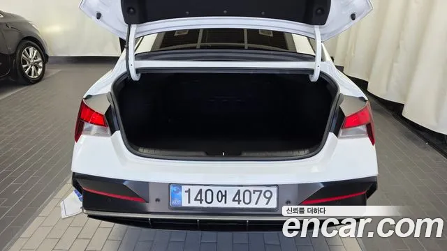 Hyundai Avante — фото 20
