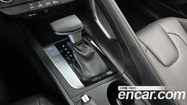 Hyundai Avante — фото 9