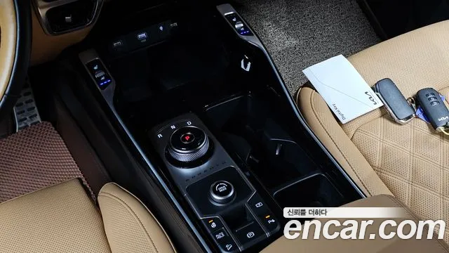 Kia Sorento — фото 8