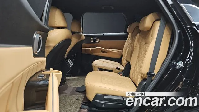 Kia Sorento — фото 10