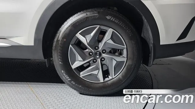 Kia Sorento — фото 21