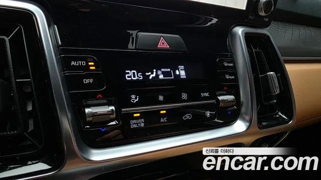 Kia Sorento — фото 32