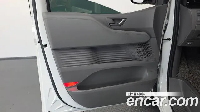 Hyundai Staria — фото 24