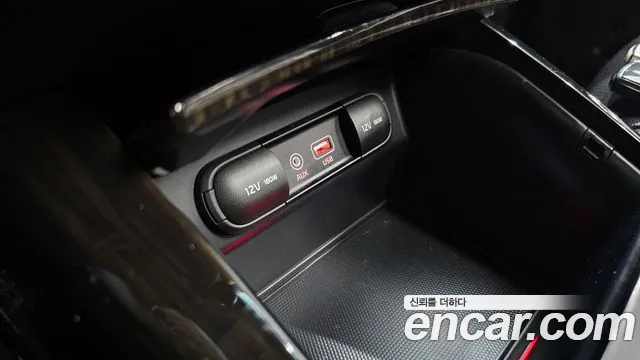 Kia Sorento — фото 12