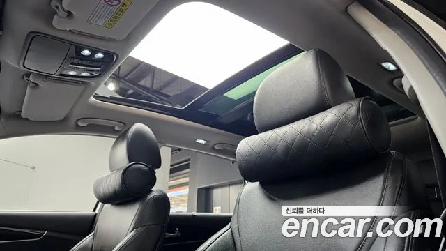 Kia Sorento — фото 16