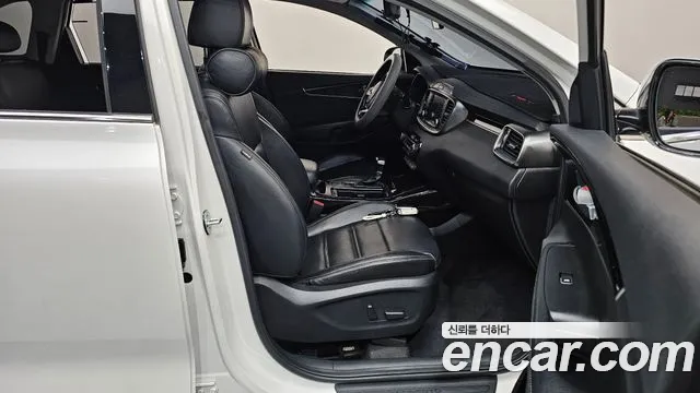 Kia Sorento — фото 26