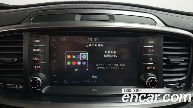 Kia Sorento — фото 32