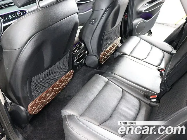 Genesis GV70 — фото 15