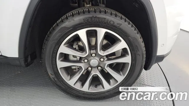 Jeep Cherokee — фото 21