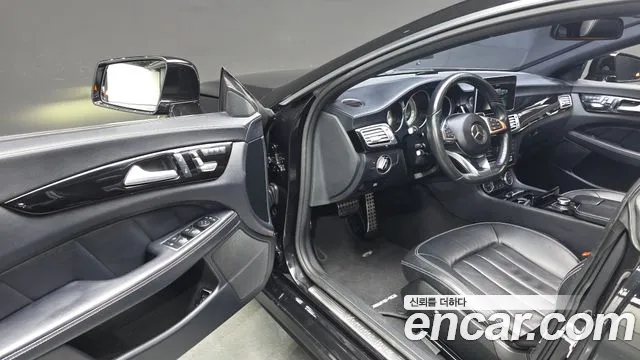 Mercedes-Benz CLS-Class — фото 10