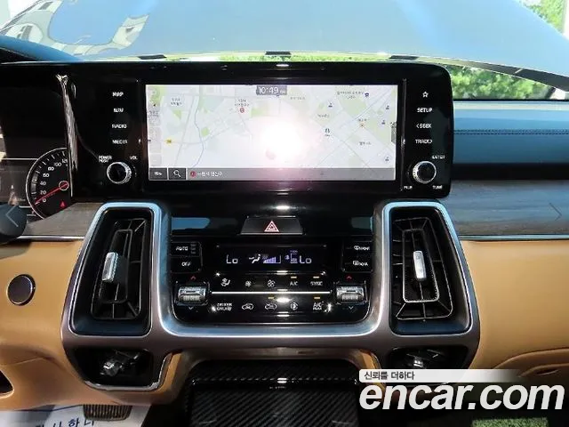 Kia Sorento — фото 13