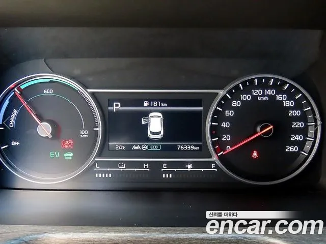 Kia Sorento — фото 10