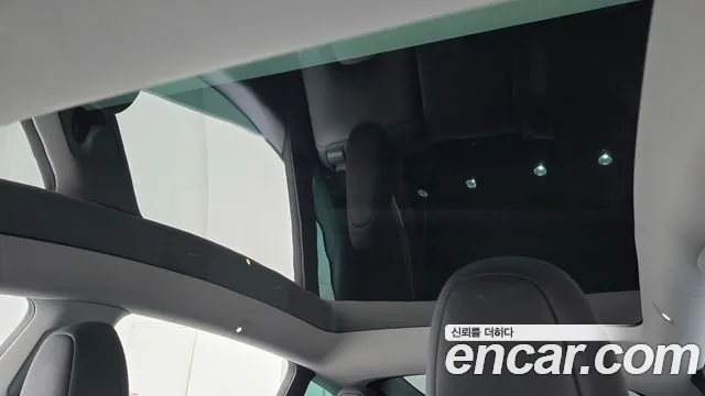 Tesla Model Y — фото 15