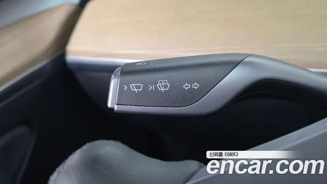 Tesla Model Y — фото 20
