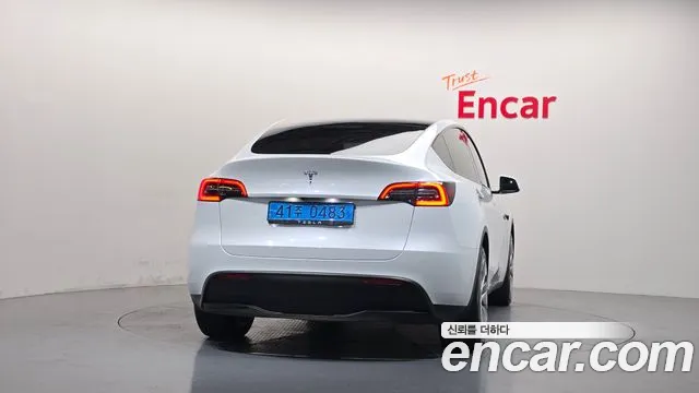 Tesla Model Y — фото 4