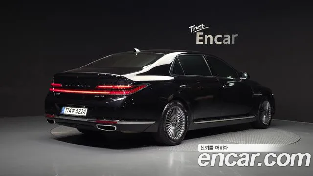 Genesis G90 — фото 1