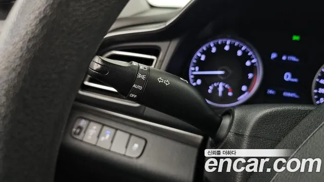 Hyundai Avante — фото 19