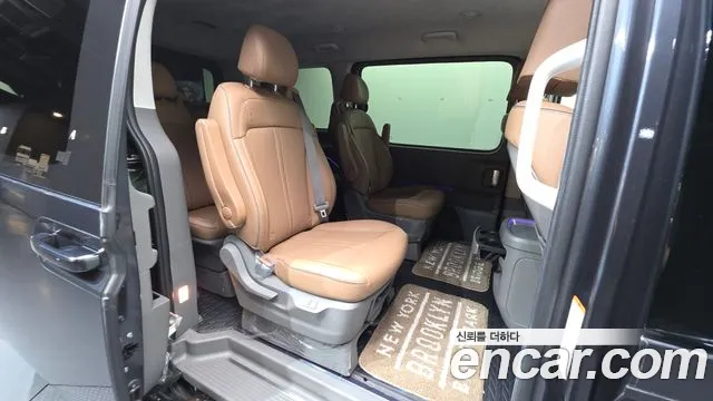 Hyundai Staria — фото 12