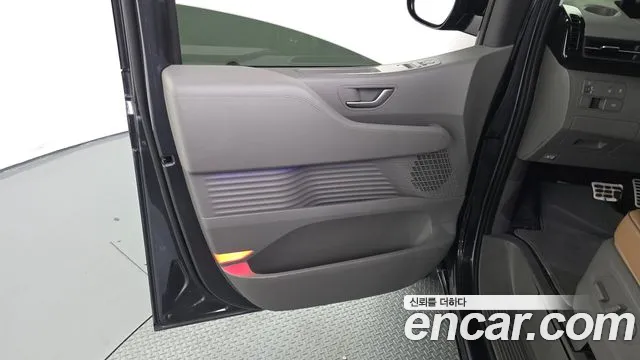 Hyundai Staria — фото 24