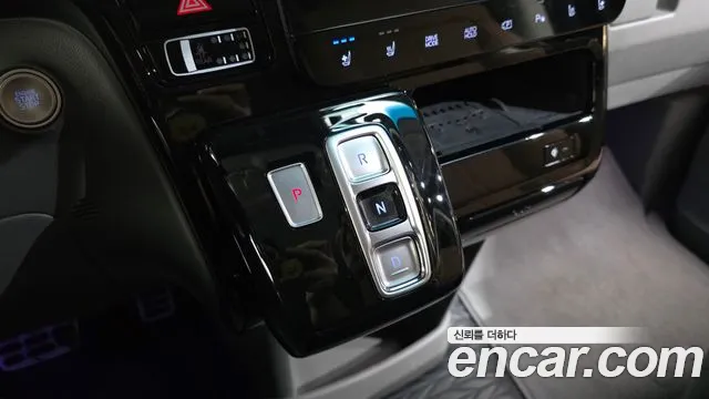Hyundai Staria — фото 9