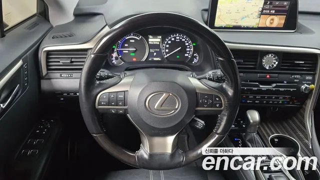 Lexus RX — фото 11