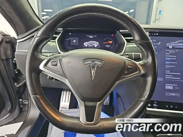 Tesla Model S — фото 9