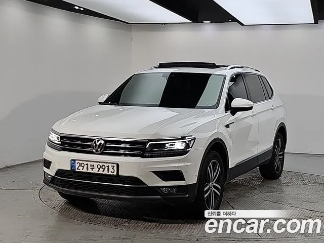 Volkswagen Tiguan — фото 1