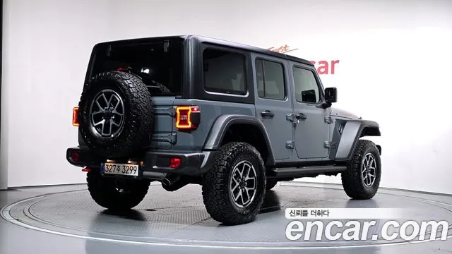 Jeep Wrangler — фото 2