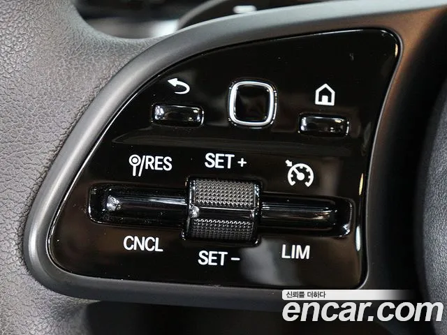 Mercedes-Benz A-Class — фото 13
