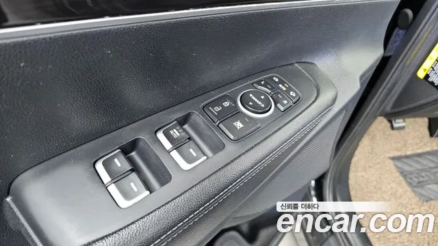 Kia Sorento — фото 19