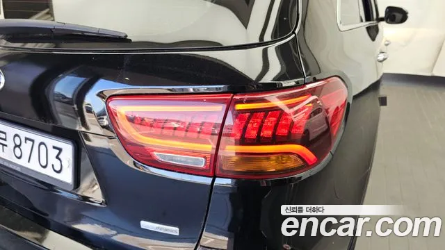 Kia Sorento — фото 23