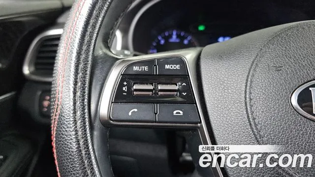 Kia Sorento — фото 34