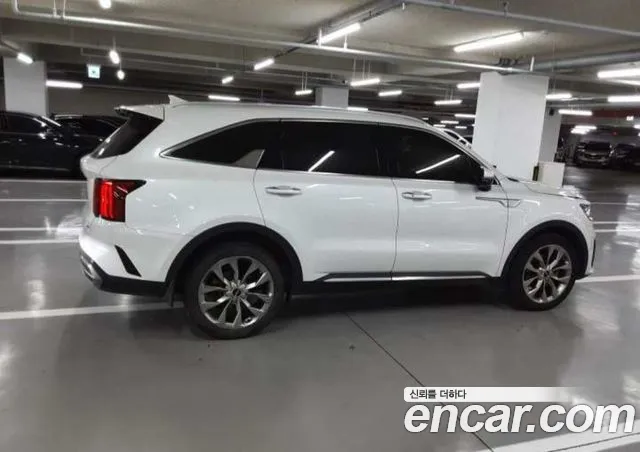 Kia Sorento — фото 6