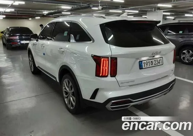 Kia Sorento — фото 8