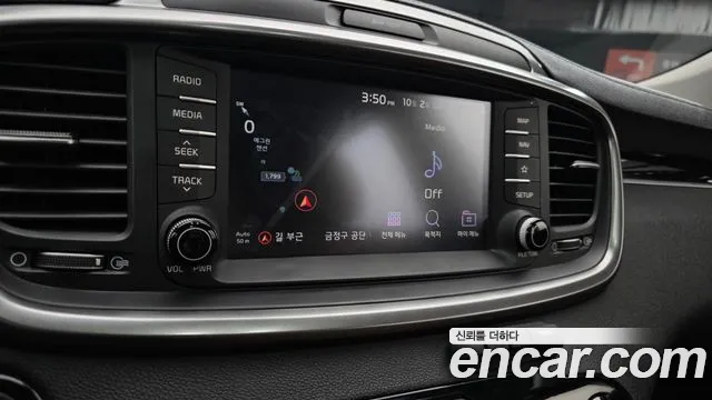 Kia Sorento — фото 13