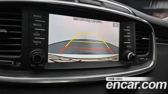 Kia Sorento — фото 14
