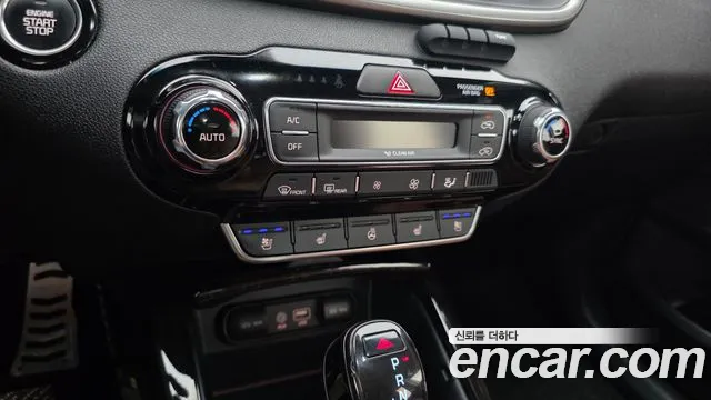 Kia Sorento — фото 16